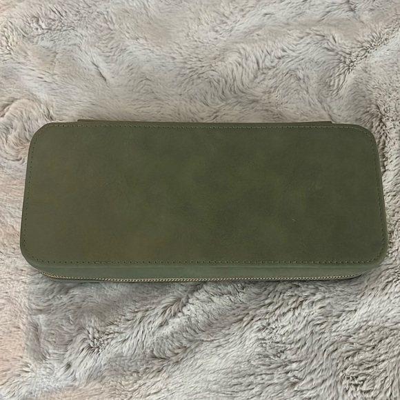 West Emory Jewelry Case - Sage Green - Like New!! - Picture 2 of 5